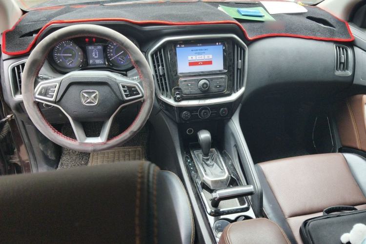 Used JMC Yusheng S350 2016 2.0T Automatic All-Wheel Drive Gasoline Ultra-Luxury 5-Seater Center Console