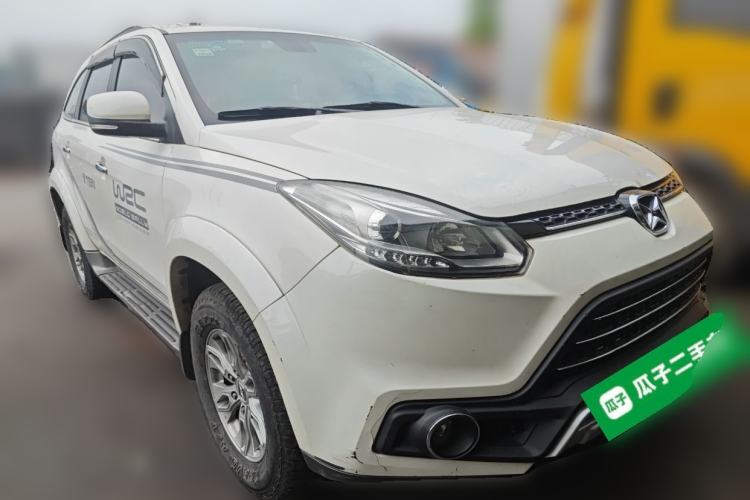 Used JMC Yusheng S350 2016 2.0T Automatic 2WD Gasoline Luxury Version with Sunroof 7 Seats Front Right 45 Deg