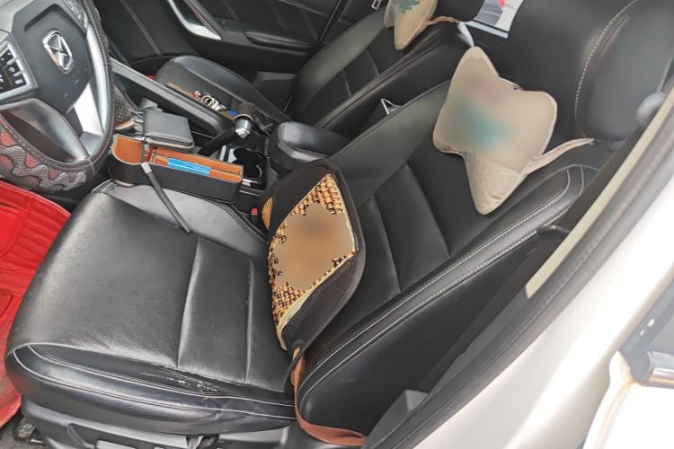 Used JMC Yusheng S350 2016 2.0T Automatic 2WD Gasoline Luxury Version with Sunroof 7 Seats Left Front Seat