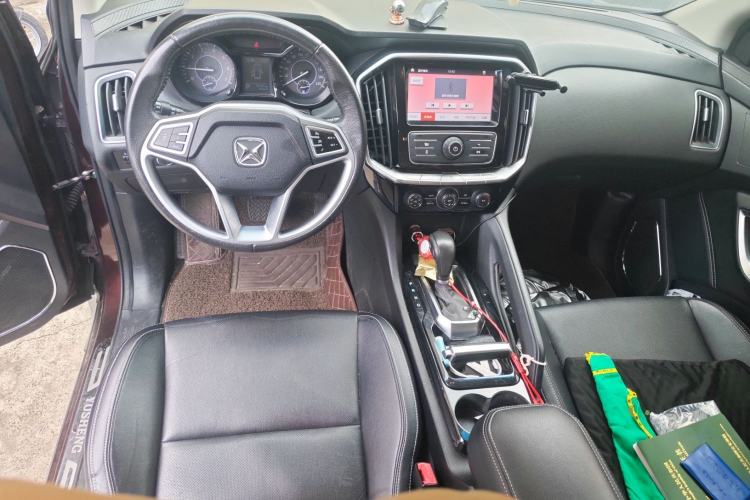 Used JMC Yusheng S350 2016 2.0T Automatic All-Wheel Drive Gasoline Ultra-Luxury 7-Seater Center Console