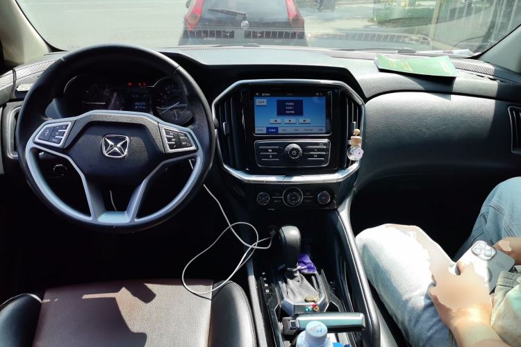 Used JMC Yusheng S350 2016 2.0T Automatic All-Wheel Drive Gasoline Ultra-Luxury 7-Seater Center Console