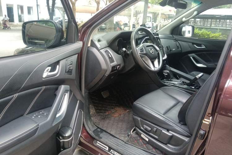 Used JMC Yusheng S350 2016 2.0T Automatic 4x4 Gasoline Luxury Version with Sunroof 7 Seats Driver Seat