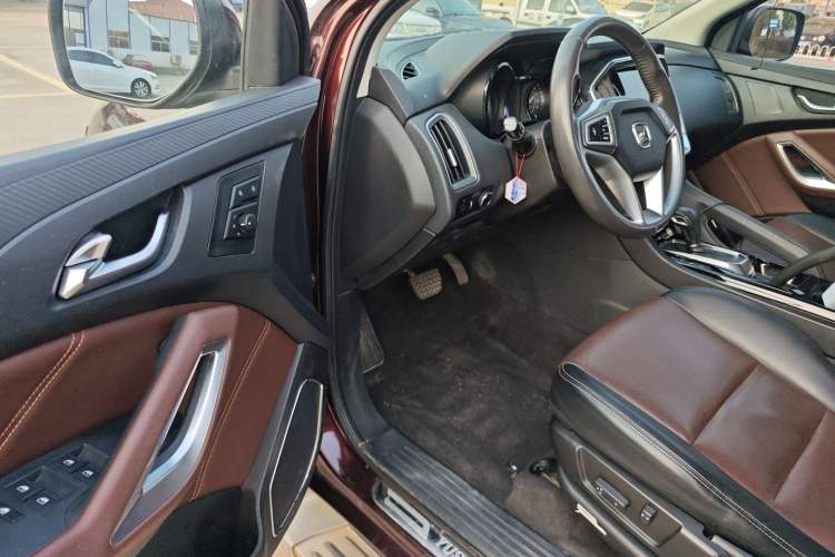Used JMC Yusheng S350 2016 2.0T Automatic All-Wheel Drive Gasoline Ultra-Luxury 5-Seater Driver Seat