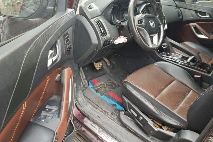 Used JMC Yusheng S350 2016 2.0T Automatic All-Wheel Drive Gasoline Luxury Version with Sunroof 5 Seats Driver Seat