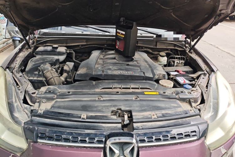 Used JMC Yusheng S350 2016 2.0T Automatic Two-Wheel Drive Gasoline Luxury Edition 5 Seats Engine Bay