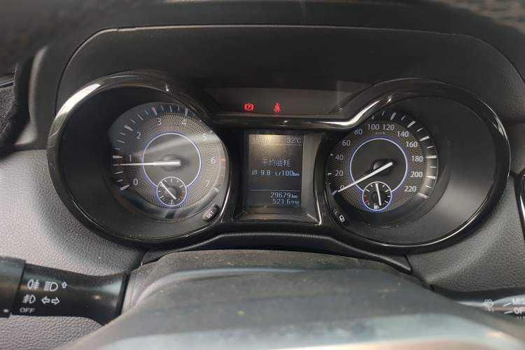 Used JMC Yusheng S350 2016 2.0T Manual 4x4 Gasoline Luxury Sunroof Version 5 Seats Instrument Cluster