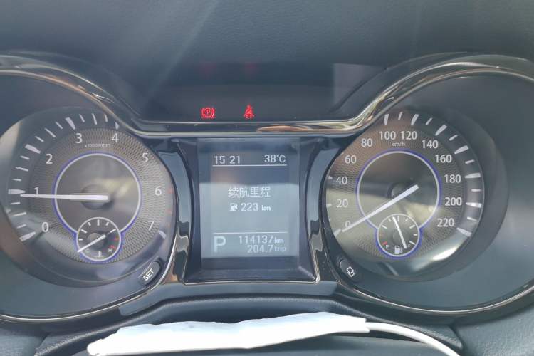 Used JMC Yusheng S350 2016 2.0T Automatic All-Wheel Drive Gasoline Ultra-Luxury 7-Seater Instrument Cluster