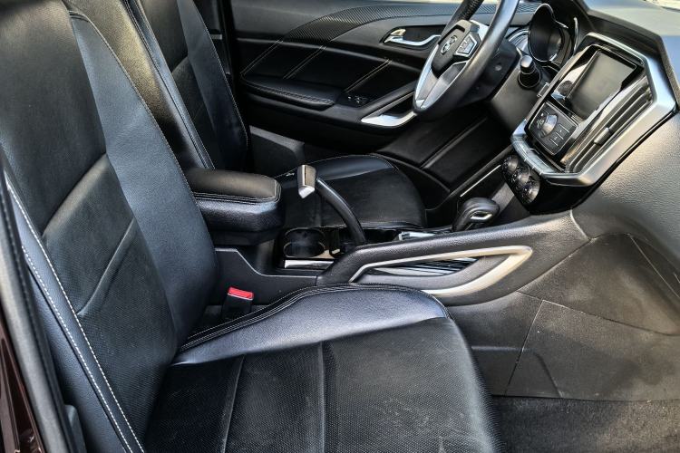 Used JMC Yusheng S350 2016 2.0T Automatic Two-Wheel Drive Gasoline Luxury Edition 5 Seats Interior 7