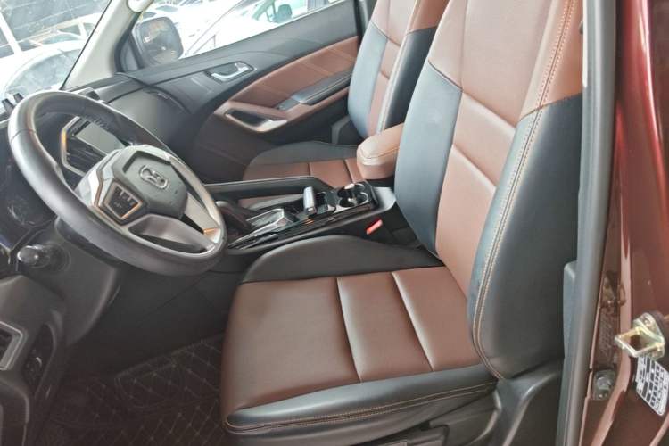 Used JMC Yusheng S350 2016 2.0T Automatic Two-Wheel Drive Gasoline Luxury Version with Sunroof 5 Seats Left Front Seat