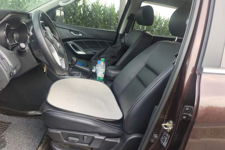 Used JMC Yusheng S350 2016 2.0T Manual 4x4 Gasoline Luxury Sunroof Version 5 Seats Left Front Seat
