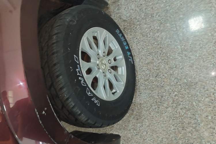 Used JMC Yusheng S350 2016 2.4T Manual 4x4 Diesel Luxury Edition 5-Seater Left Front Wheel Hub