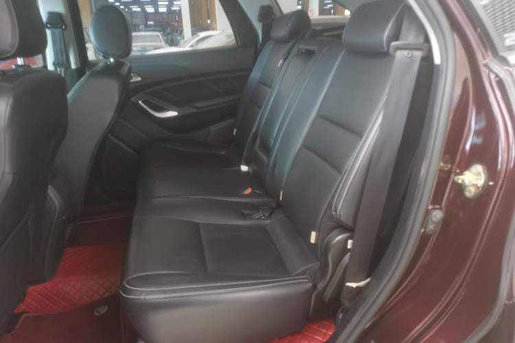 Used JMC Yusheng S350 2016 2.0T Automatic All-Wheel Drive Gasoline Luxury Edition 5 Seats Left Rear Seat