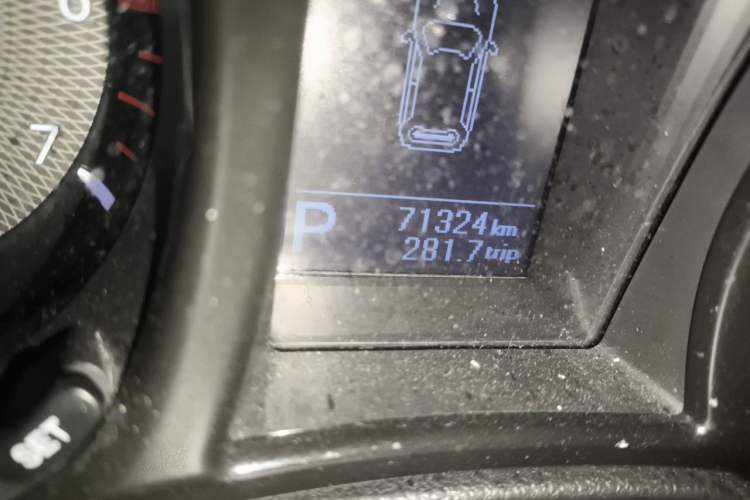 Used JMC Yusheng S350 2016 2.0T Automatic All-Wheel Drive Gasoline Ultra-Luxury 5-Seater Odometer Close Up