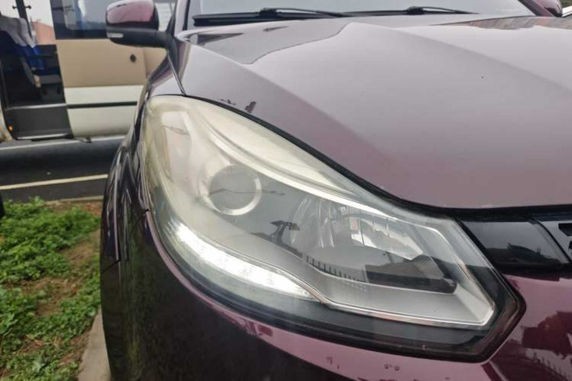 Used JMC Yusheng S350 2016 2.0T Automatic Two-Wheel Drive Gasoline Luxury Edition 5 Seats Right Front Headlight