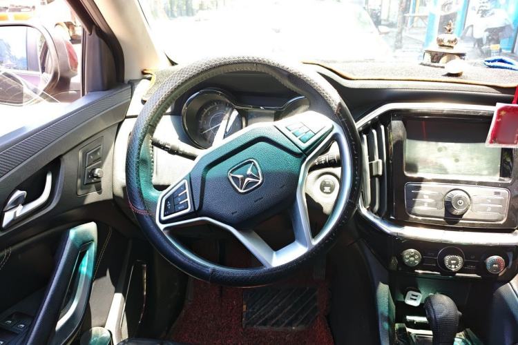 Used JMC Yusheng S350 2016 2.0T Automatic Two-Wheel Drive Gasoline Luxury Version with Sunroof 5 Seats Steering Wheel