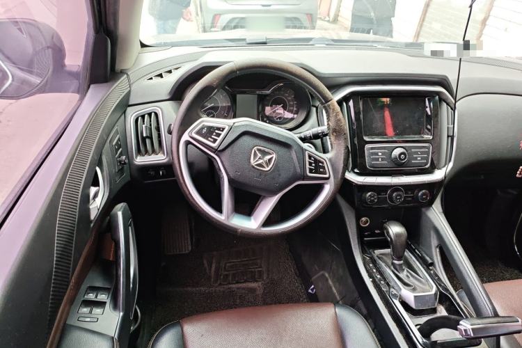 Used JMC Yusheng S350 2016 2.0T Automatic Two-Wheel Drive Gasoline Luxury Edition 5 Seats Steering Wheel