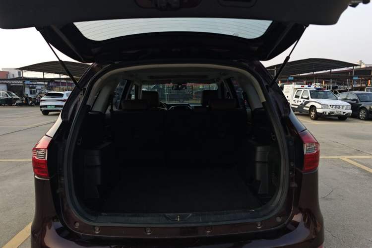 Used JMC Yusheng S350 2016 2.0T Automatic All-Wheel Drive Gasoline Ultra-Luxury 5-Seater Trunk