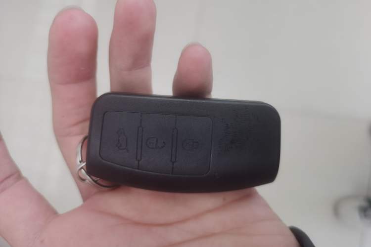 Used JMC Yusheng S350 2016 2.0T Automatic All-Wheel Drive Gasoline Luxury Edition 5 Seats Vehicle Key