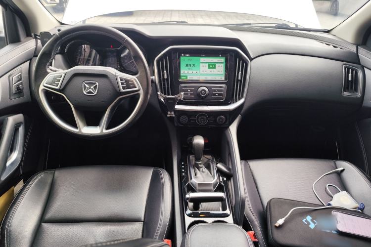 Used JMC Yusheng S350 2016 2.0T Automatic All-Wheel Drive Gasoline Ultra-Luxury 7-Seater Center Console