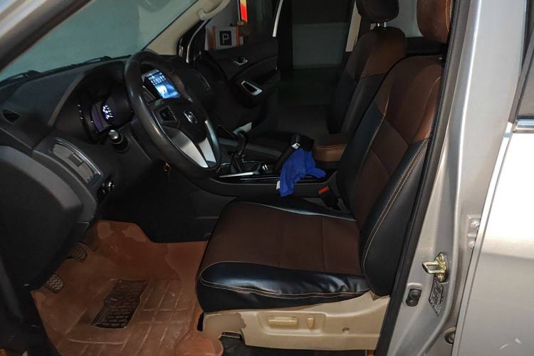 Used JMC Yusheng S350 2016 2.4T Manual 4x4 Diesel Luxury Edition 5-Seater Left Front Seat