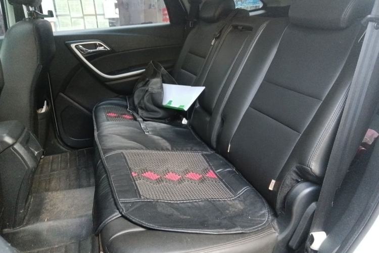 Used JMC Yusheng S350 2016 2.4T Automatic 4x4 Diesel Luxury 5-Seater Left Rear Seat