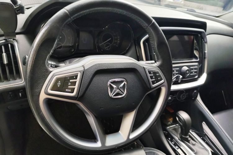 Used JMC Yusheng S350 2016 2.0T Automatic All-Wheel Drive Gasoline Ultra-Luxury 7-Seater Steering Wheel