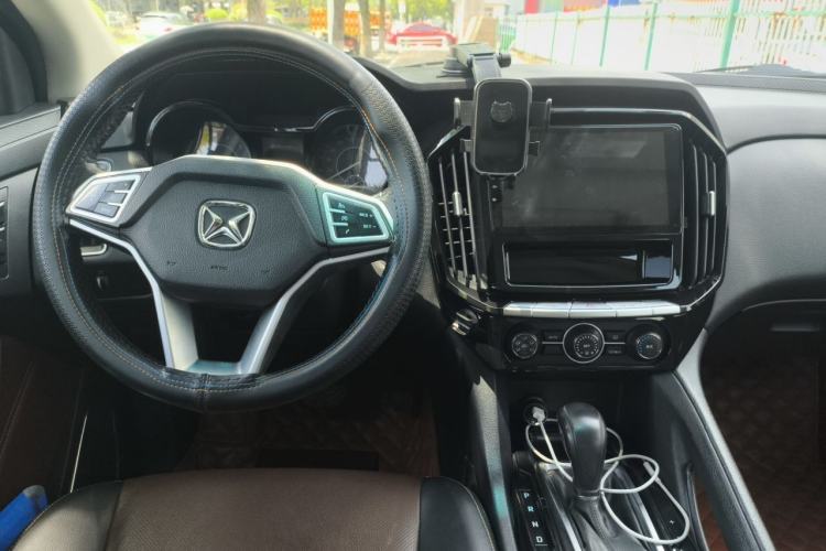 Used JMC Yusheng S350 2016 2.0T Automatic Two-Wheel Drive Gasoline Luxury Edition 5 Seats Center Console