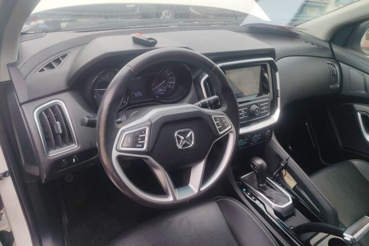 Used JMC Yusheng S350 2016 2.0T Automatic 2WD Gasoline Luxury 7-Seater Center Console