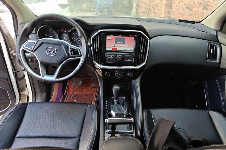 Used JMC Yusheng S350 2016 2.4T Automatic 4x4 Diesel Luxury 5-Seater Center Console