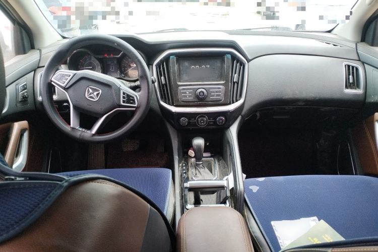 Used JMC Yusheng S350 2016 2.0T Automatic All-Wheel Drive Gasoline Luxury Version with Sunroof 5 Seats Center Console