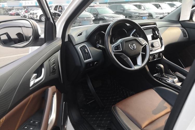 Used JMC Yusheng S350 2016 2.0T Automatic All-Wheel Drive Gasoline Ultra-Luxury 5-Seater Driver Seat