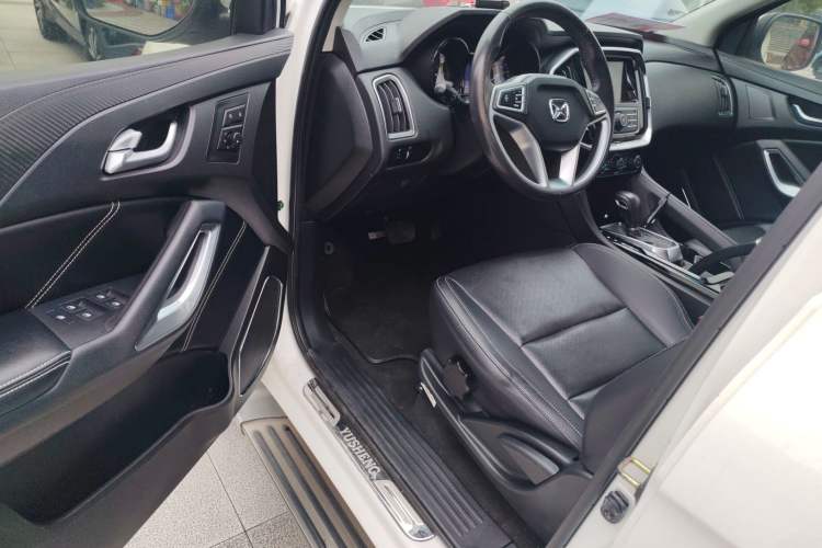 Used JMC Yusheng S350 2016 2.0T Automatic 2WD Gasoline Luxury 7-Seater Driver Seat