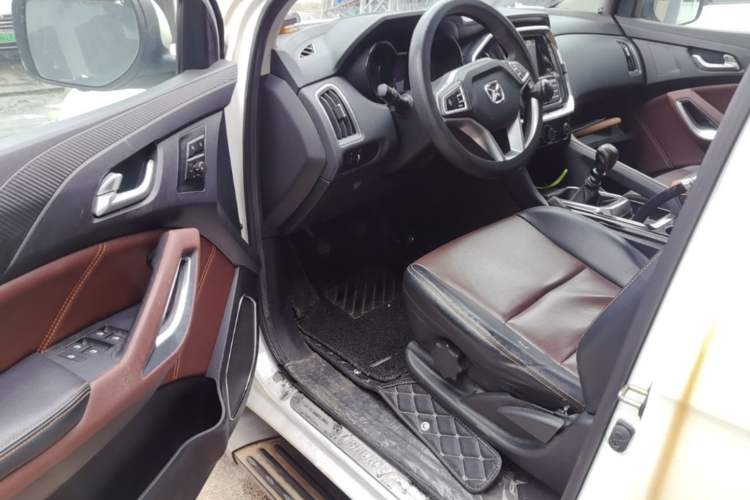 Used JMC Yusheng S350 2016 2.0T Manual Two-Wheel Drive Gasoline Luxury Edition 5 Seats Driver Seat