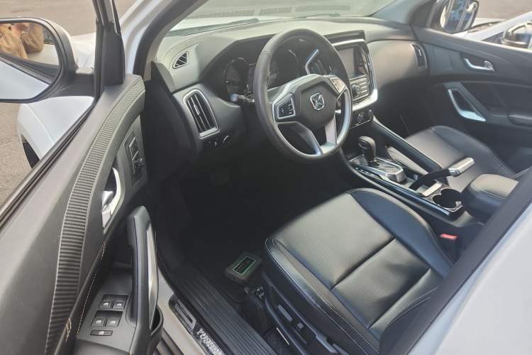 Used JMC Yusheng S350 2016 2.0T Automatic All-Wheel Drive Gasoline Luxury Version with Sunroof 5 Seats Driver Seat