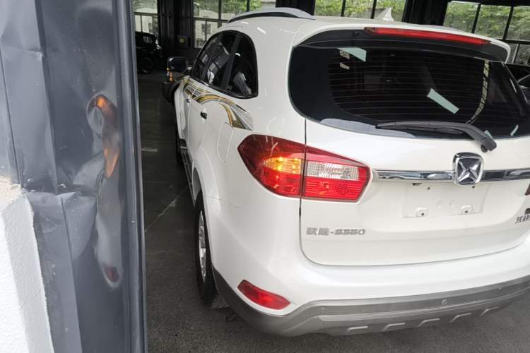 Used JMC Yusheng S350 2016 2.4T Automatic 4x4 Diesel Luxury 5-Seater Exterior 2