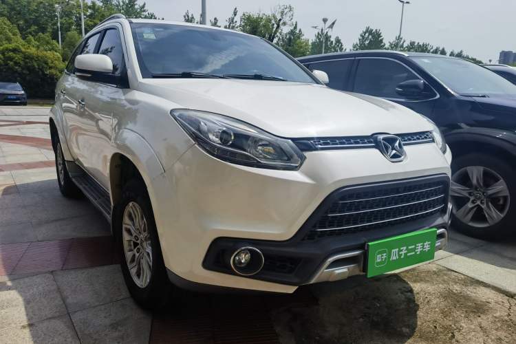 Used JMC Yusheng S350 2016 2.0T Automatic Two-Wheel Drive Gasoline Luxury Version with Sunroof 5 Seats Exterior 3