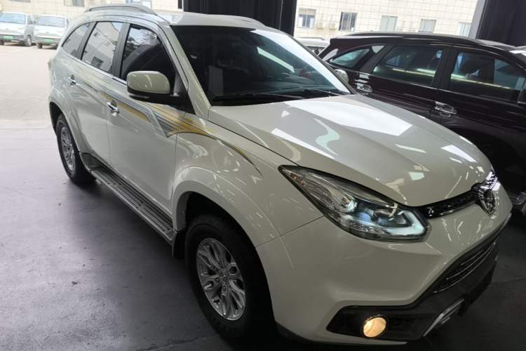 Used JMC Yusheng S350 2016 2.4T Automatic 4x4 Diesel Luxury 5-Seater Front Right 45 Deg