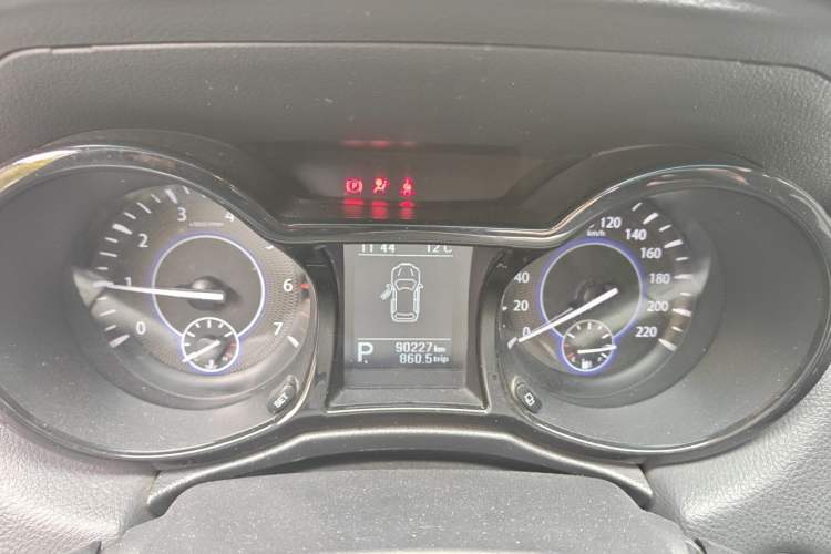 Used JMC Yusheng S350 2016 2.0T Automatic All-Wheel Drive Gasoline Ultra-Luxury 5-Seater Instrument Cluster