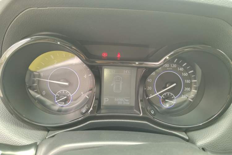 Used JMC Yusheng S350 2016 2.4T Automatic 2WD Diesel Luxury 5-Seater Instrument Cluster