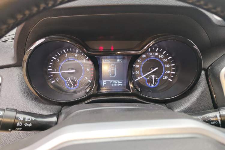 Used JMC Yusheng S350 2016 2.0T Automatic All-Wheel Drive Gasoline Luxury Edition 5 Seats Instrument Cluster
