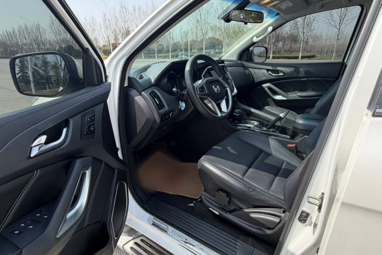 Used JMC Yusheng S350 2016 2.0T Automatic All-Wheel Drive Gasoline Luxury Edition 5 Seats Interior 2