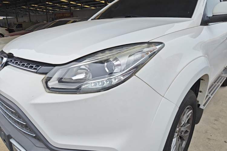 Used JMC Yusheng S350 2016 2.0T Automatic Two-Wheel Drive Gasoline Luxury Edition 5 Seats Left Front Headlight