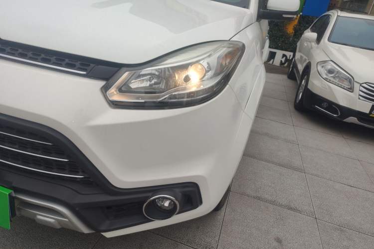 Used JMC Yusheng S350 2016 2.0T Automatic 2WD Gasoline Luxury 7-Seater Left Front Headlight