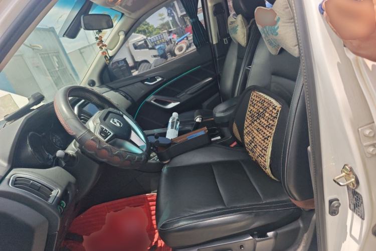 Used JMC Yusheng S350 2016 2.0T Automatic 2WD Gasoline Luxury Version with Sunroof 7 Seats Left Front Seat