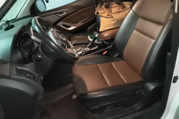 Used JMC Yusheng S350 2016 2.0T Automatic All-Wheel Drive Gasoline Ultra-Luxury 5-Seater Left Front Seat