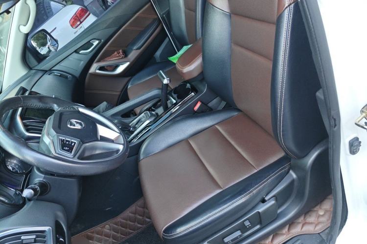 Used JMC Yusheng S350 2016 2.0T Automatic Two-Wheel Drive Gasoline Luxury Version with Sunroof 5 Seats Left Front Seat