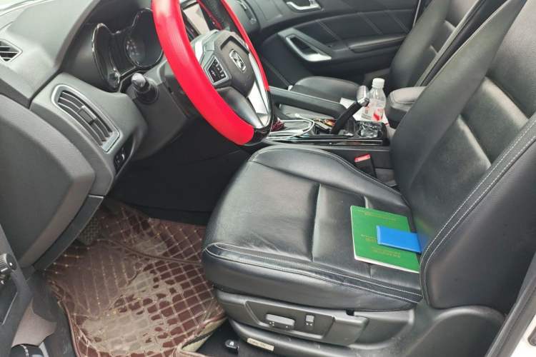 Used JMC Yusheng S350 2016 2.0T Automatic Two-Wheel Drive Gasoline Luxury Version with Sunroof 5 Seats Left Front Seat
