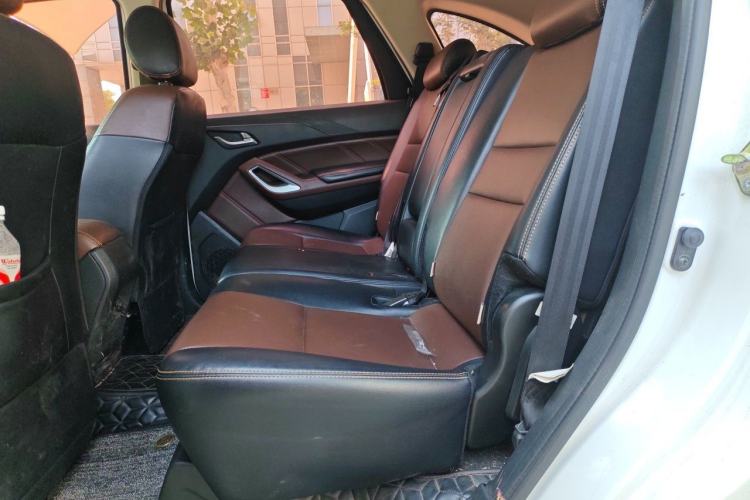 Used JMC Yusheng S350 2016 2.0T Automatic All-Wheel Drive Gasoline Luxury Edition 5 Seats Left Rear Seat
