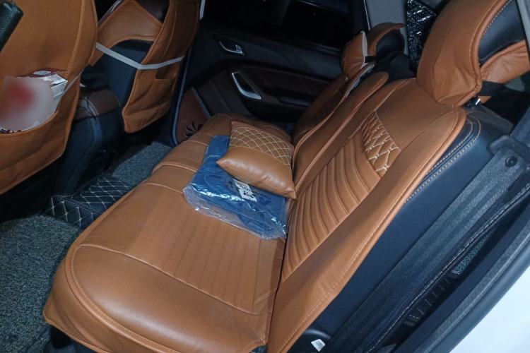 Used JMC Yusheng S350 2016 2.0T Automatic All-Wheel Drive Gasoline Luxury Version with Sunroof 5 Seats Left Rear Seat