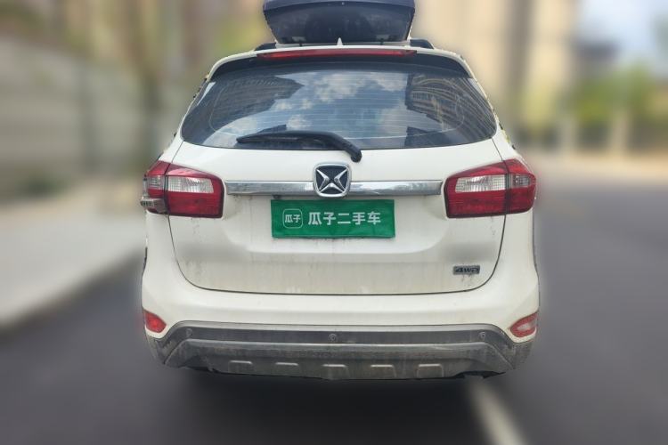 Used JMC Yusheng S350 2016 2.0T Manual 4x4 Gasoline Luxury Version with Sunroof 7 Seats Rear